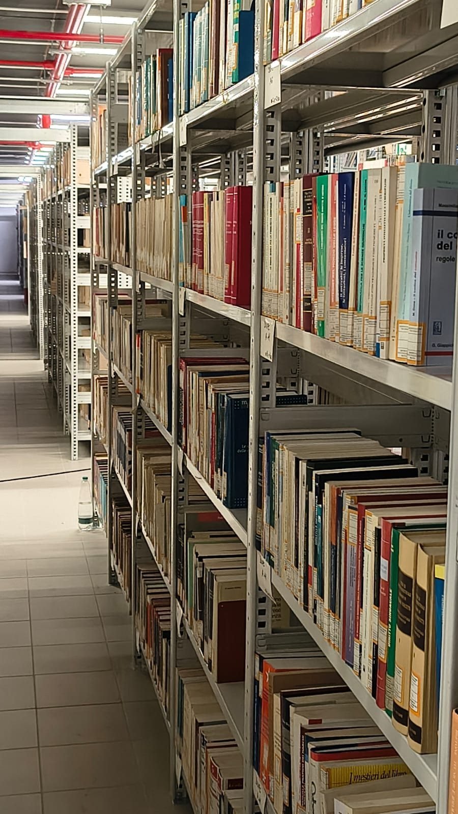 Scaffalature di deposito archivio compattabili