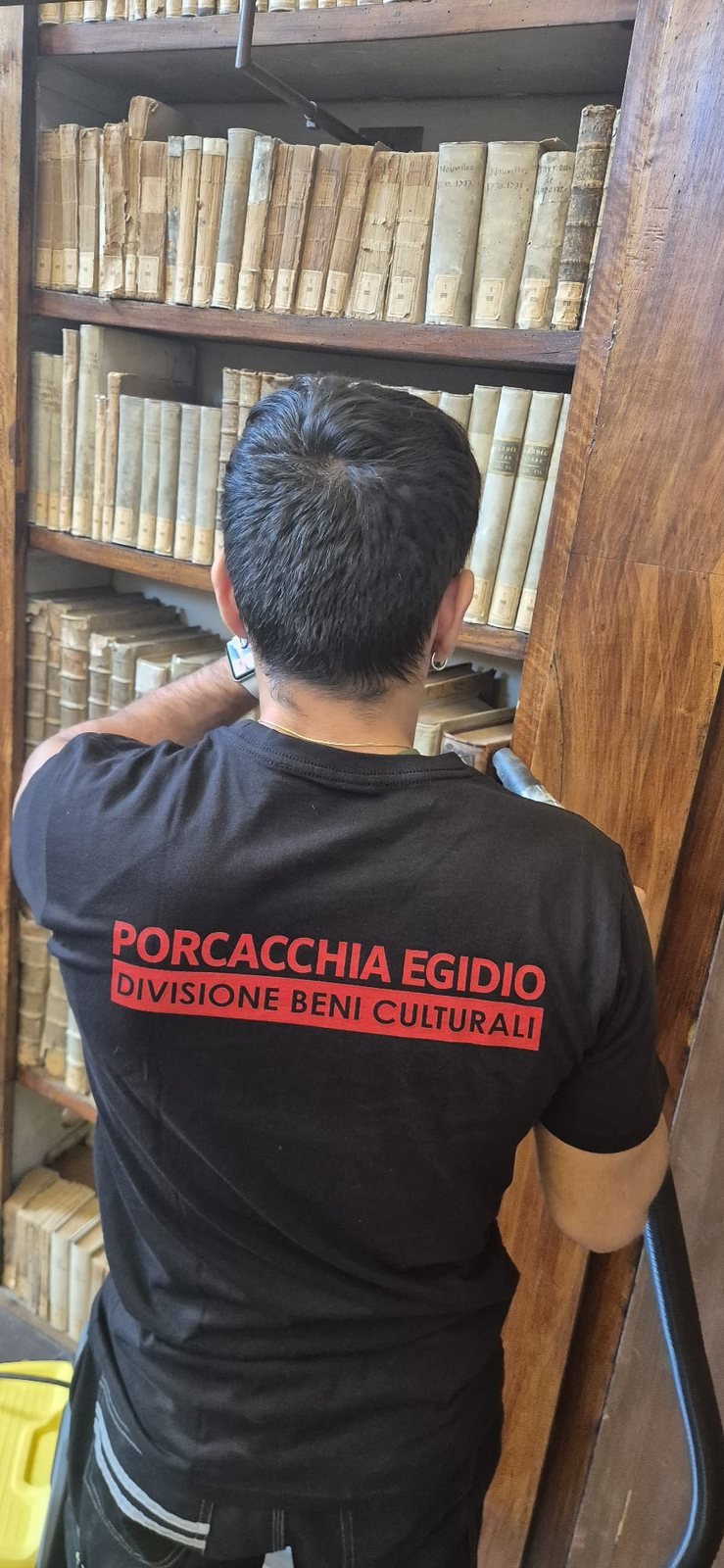 Collezione privata con opere d'arte e documenti storici in archivio